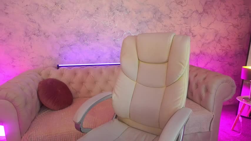 LovelyMollyy Live Sex December 14, 2025