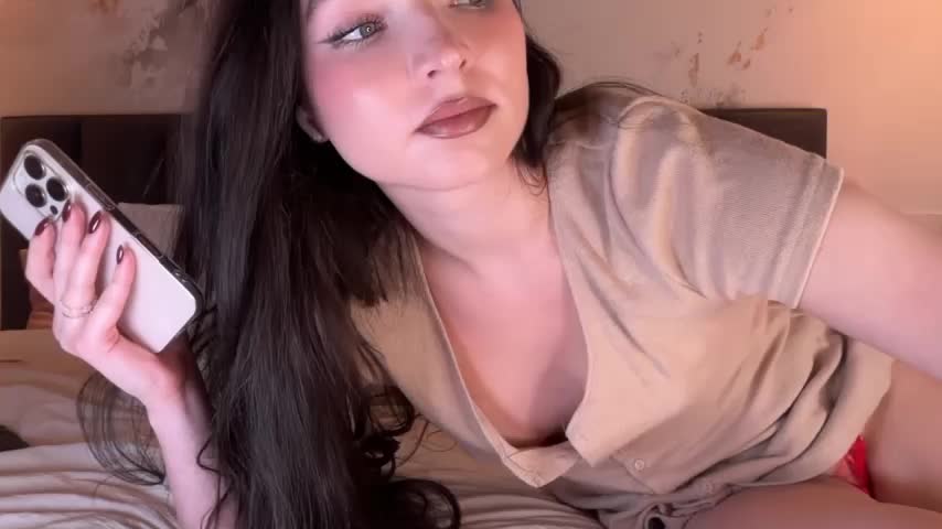 ibiddi Live Sex December 9, 2025