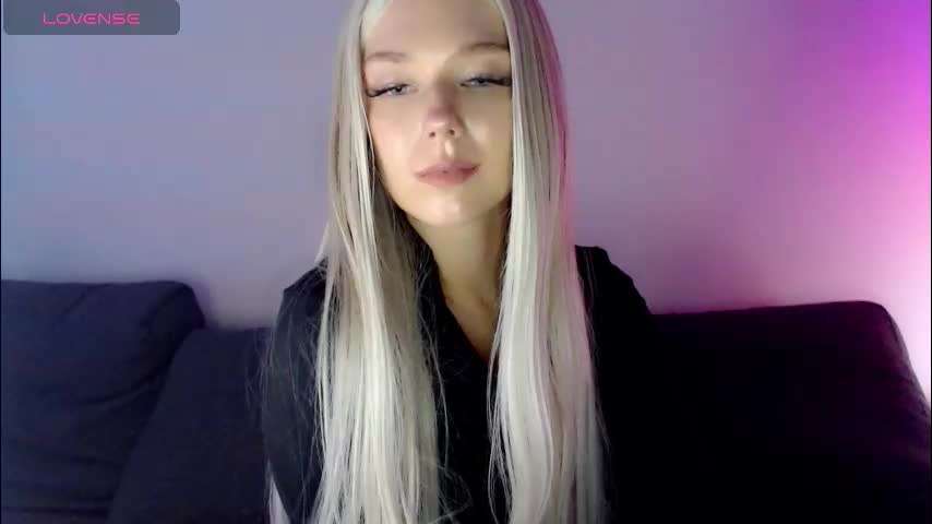 pervyblonde Live Sex December 13, 2025