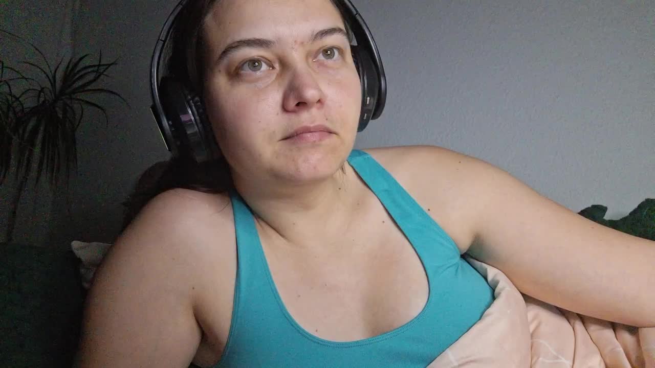 CyndeeWinter Live Sex December 9, 2025