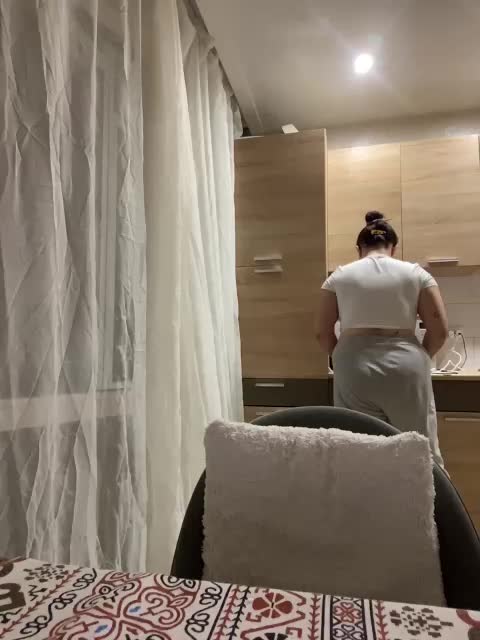 Sonya_ Live Sex December 9, 2025