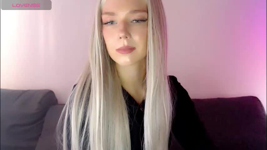 pervyblonde Live Sex December 13, 2025