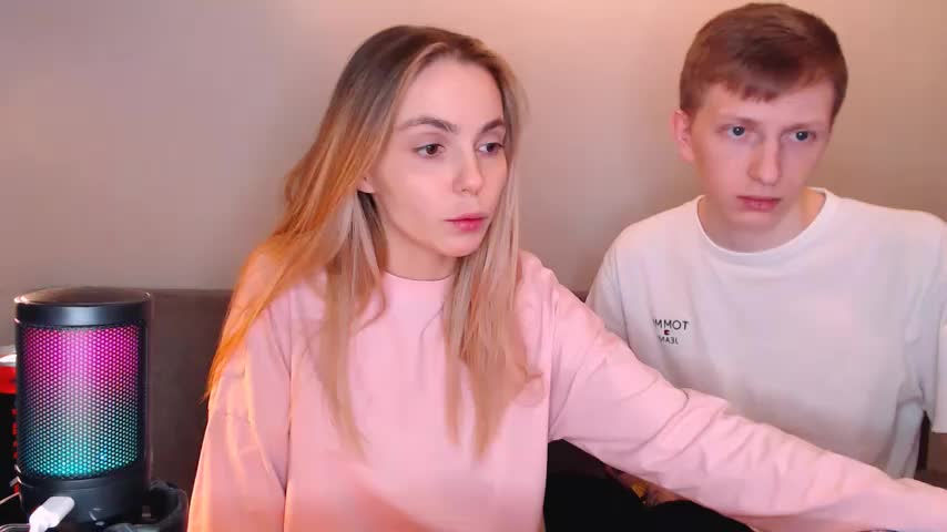 juliaanddima Live Sex December 12, 2025
