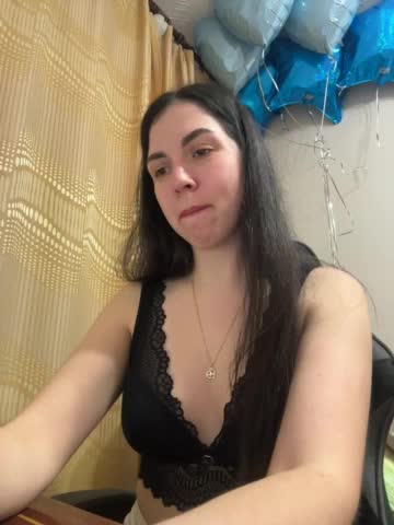 Vika19981 Live Sex December 14, 2025