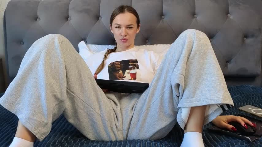 Strip-Lady Live Sex December 13, 2025