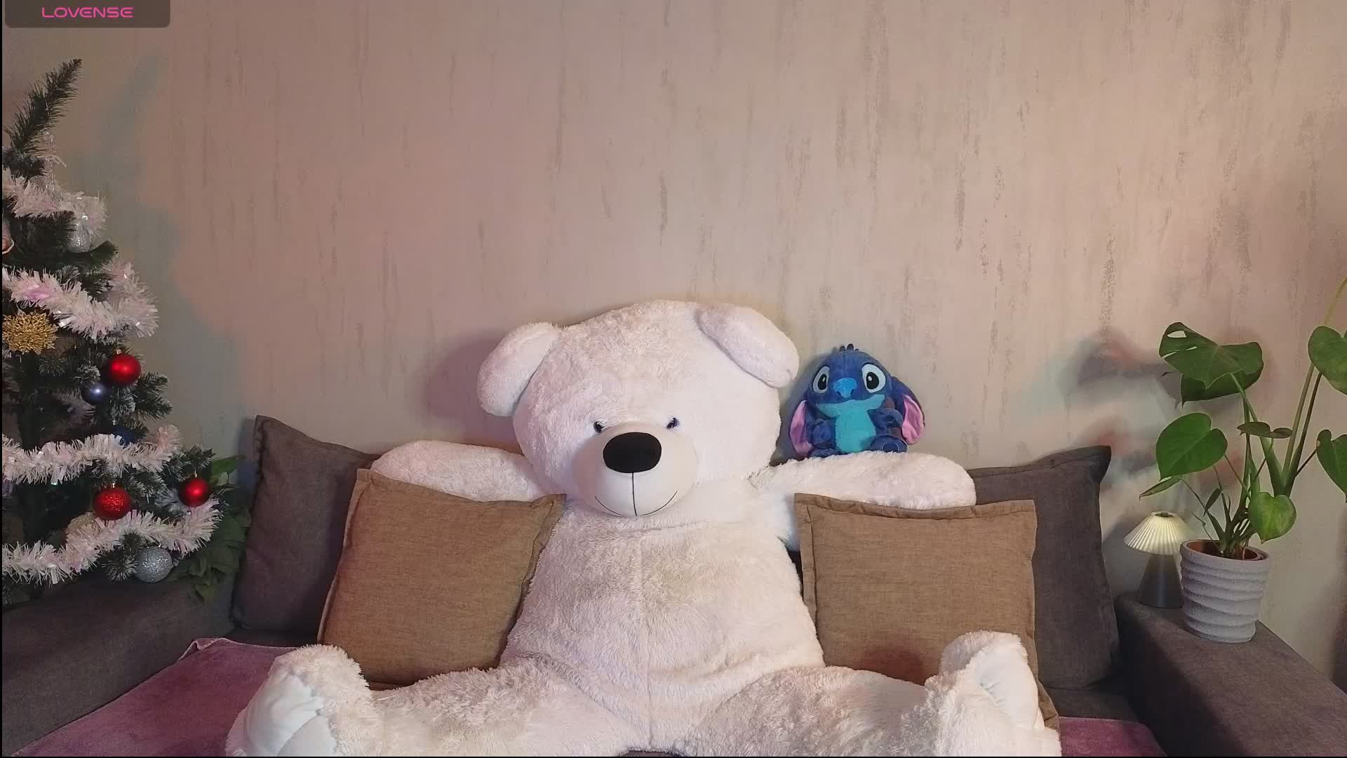 Rosalinelov Live Sex December 13, 2025