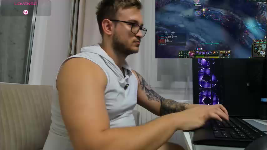 starkiller777550 Live Sex December 9, 2025