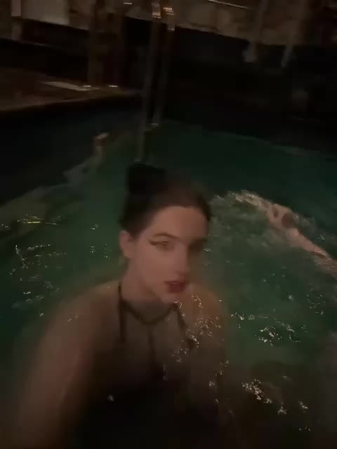 WetLips19 Live Sex December 10, 2025