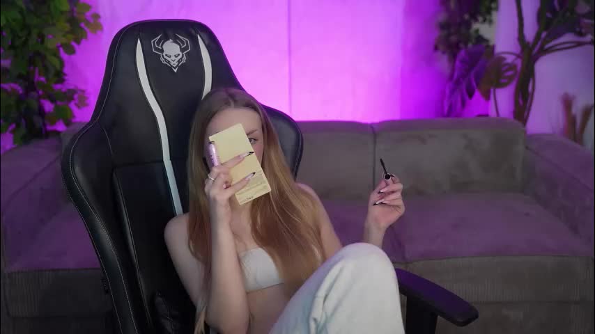 kira0541 Live Sex 2025.12.10