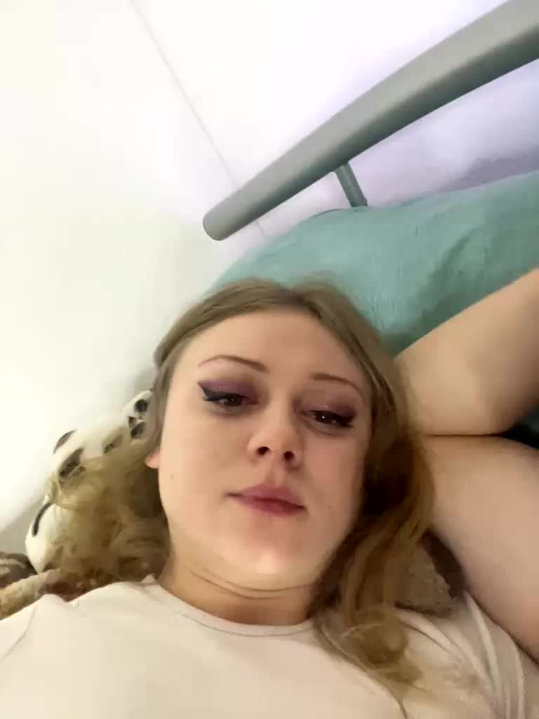 VixyVee Live Sex 2025.12.10