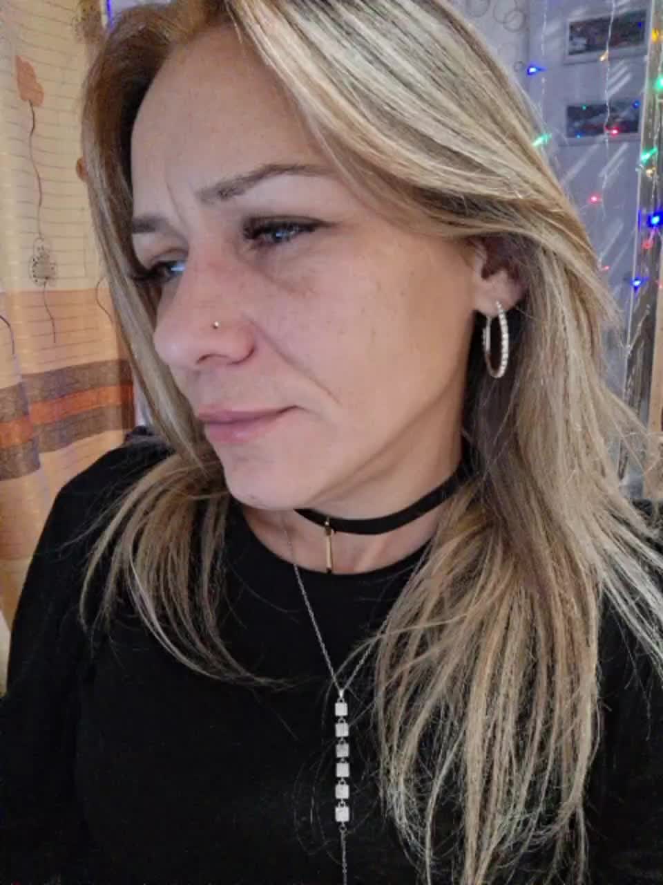 krisred Live Sex December 10, 2025