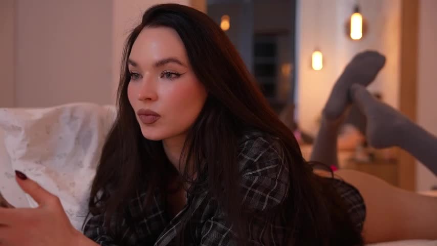 ibiddi Live Sex December 10, 2025