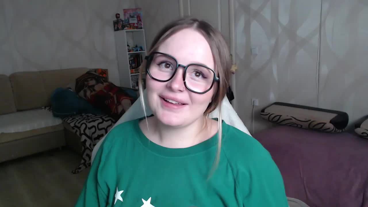 Lizzi-Peach Live Sex December 10, 2025