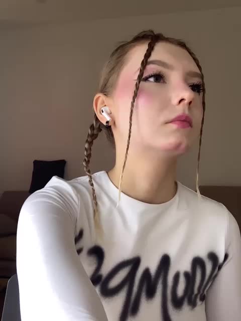 -Nezukoo- Live Sex December 10, 2025