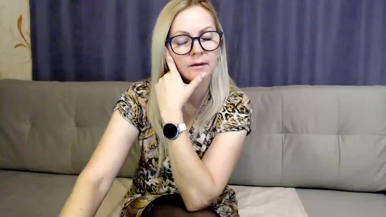 Emilyzest Live Sex December 12, 2025