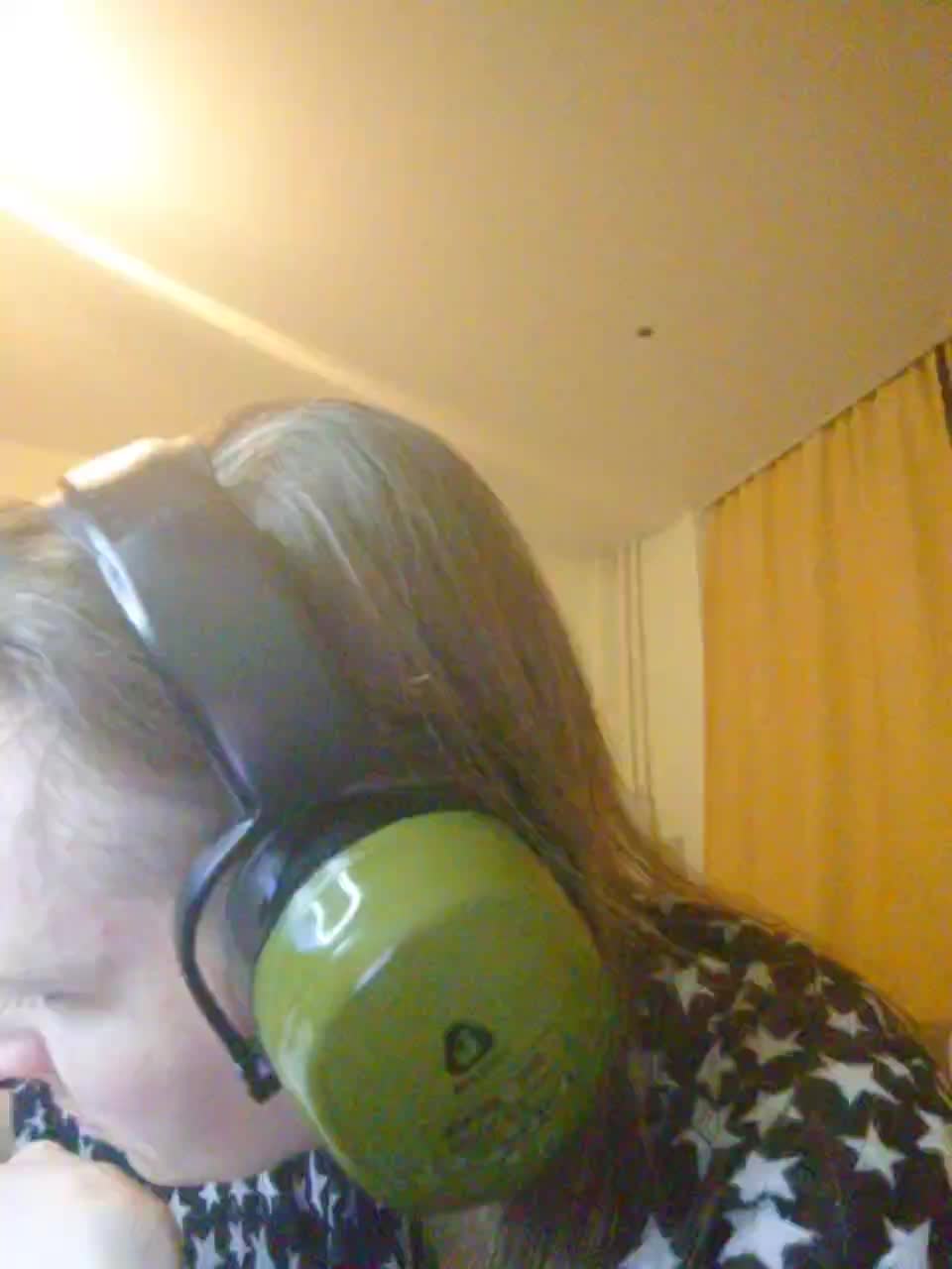 Magretta_Dering Live Sex December 10, 2025