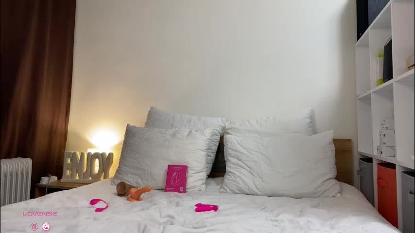 annetmoroz Live Sex December 10, 2025