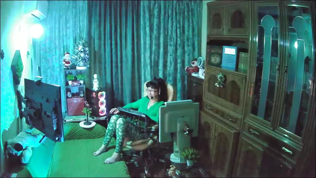 Infodar Live Sex December 10, 2025