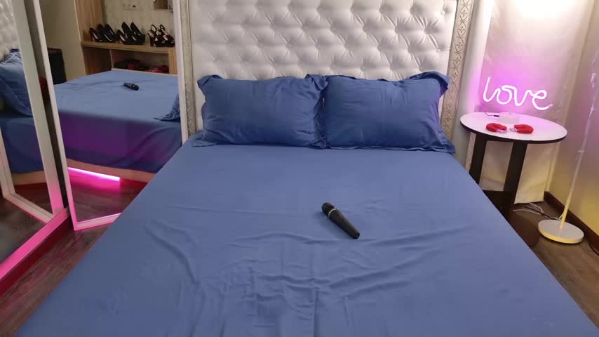 Alice_on_fire Live Sex December 13, 2025