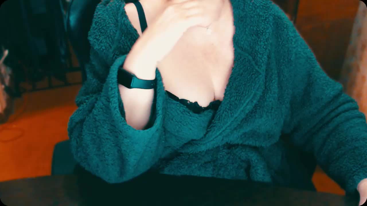 Alisa1917 Live Sex December 14, 2025