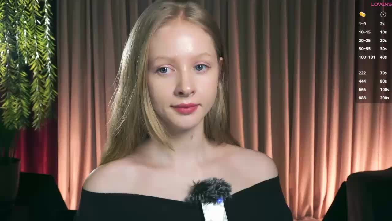 MiaVebes Live Sex December 13, 2025