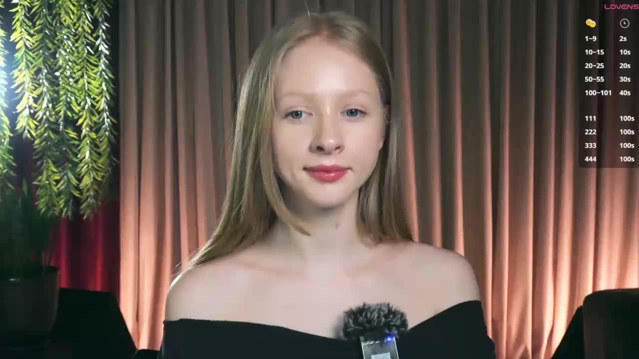 MiaVebes Live Sex December 13, 2025