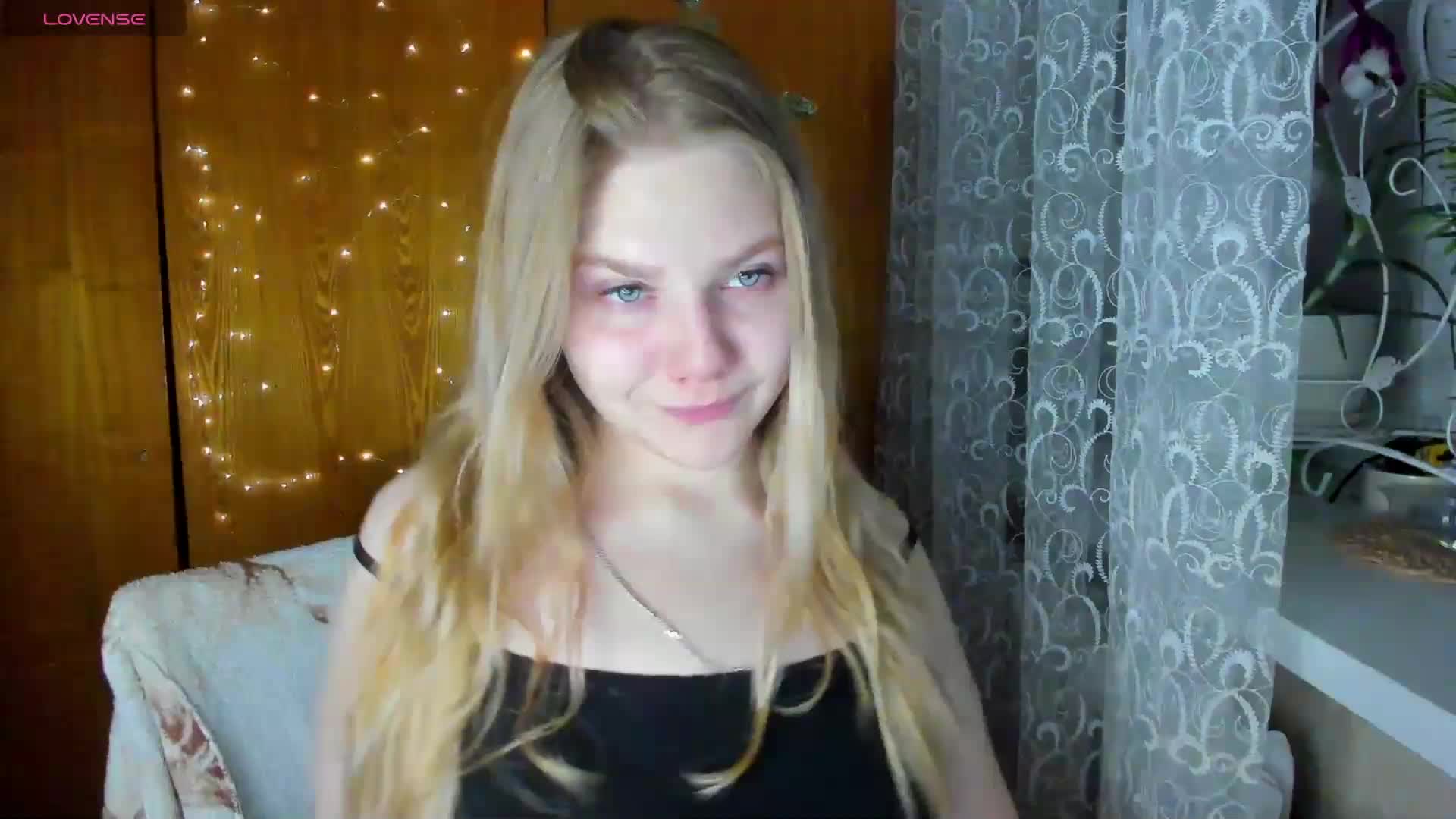 Emma-Frizea Live Sex December 11, 2025