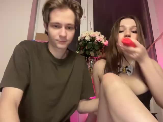 titsDestroy2007 Live Sex December 14, 2025