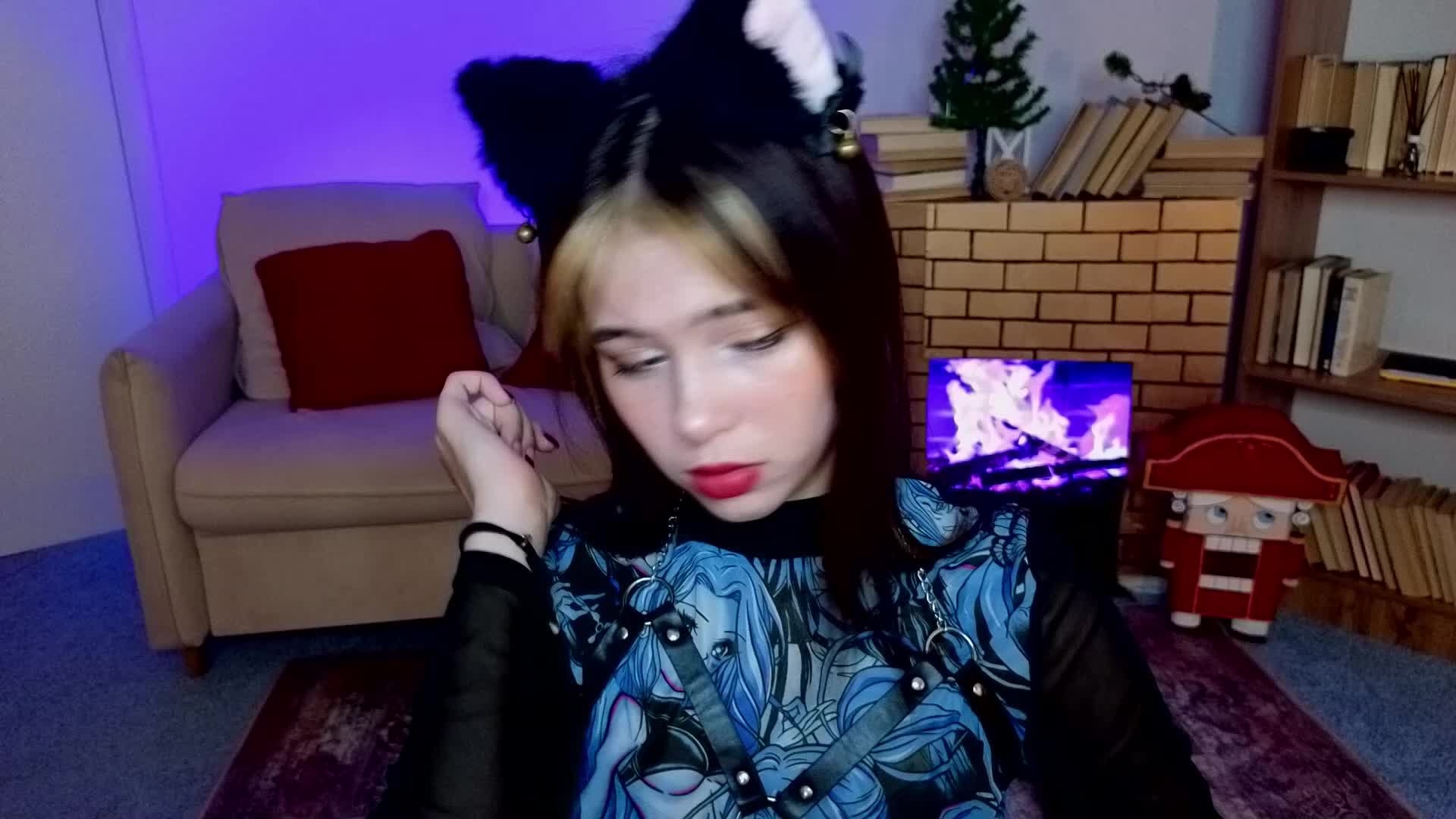 CoralineJones Live Sex December 12, 2025