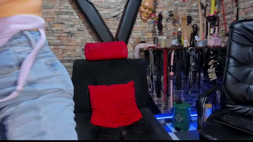 Liltildeman_moon Live Sex December 13, 2025