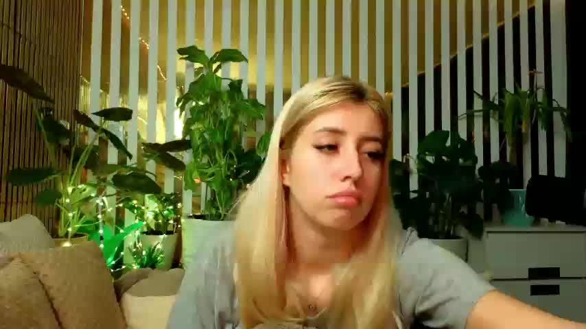 FlowwwerGirl Live Sex December 13, 2025