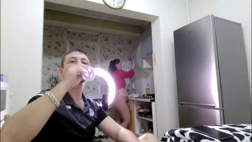 best_ass2000 Live Sex December 11, 2025