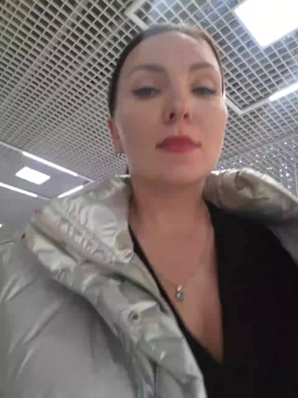 DIVORA Live Sex December 11, 2025