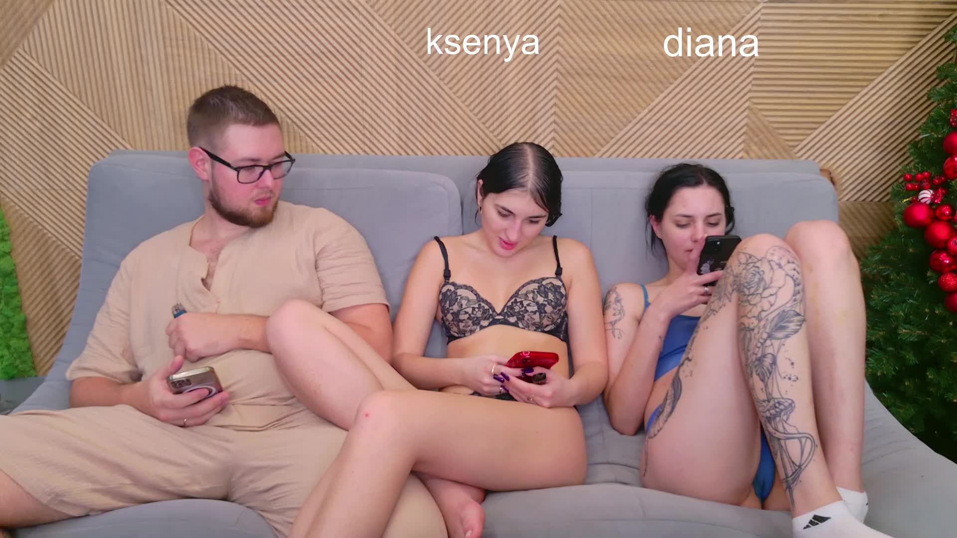 WebcamSlut Live Sex December 12, 2025