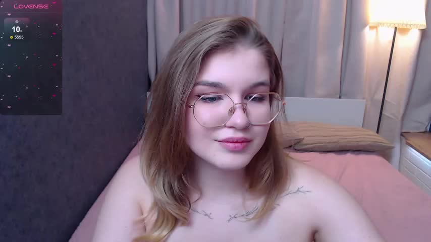 SophieMurrr Live Sex December 12, 2025