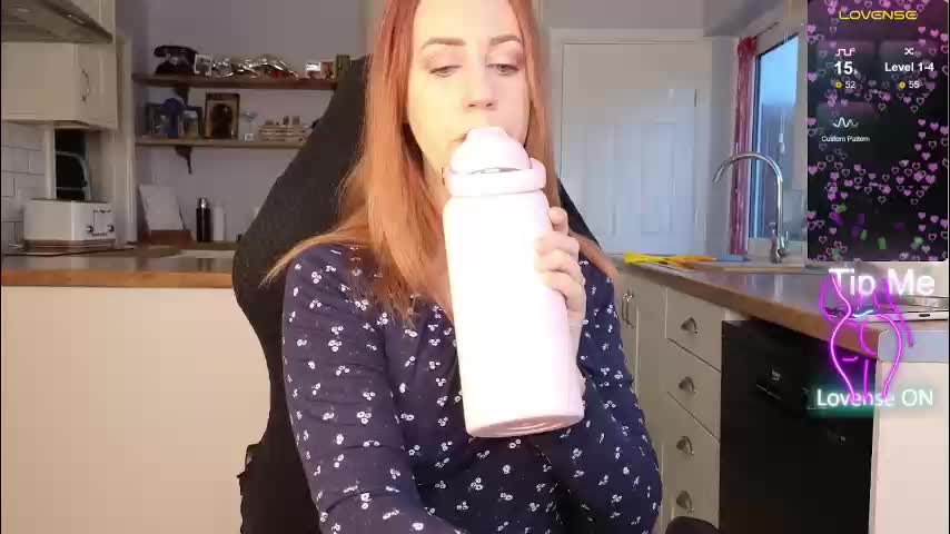 stripmequick Live Sex December 12, 2025