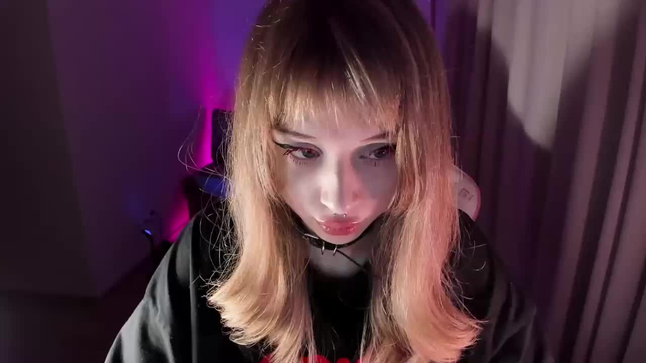 mnepohuyy Live Sex December 13, 2025