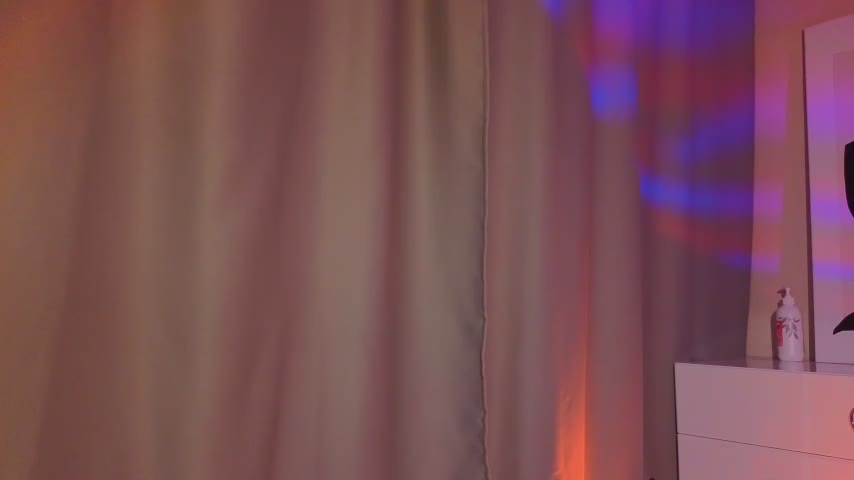 Mia_Luw Live Sex December 13, 2025