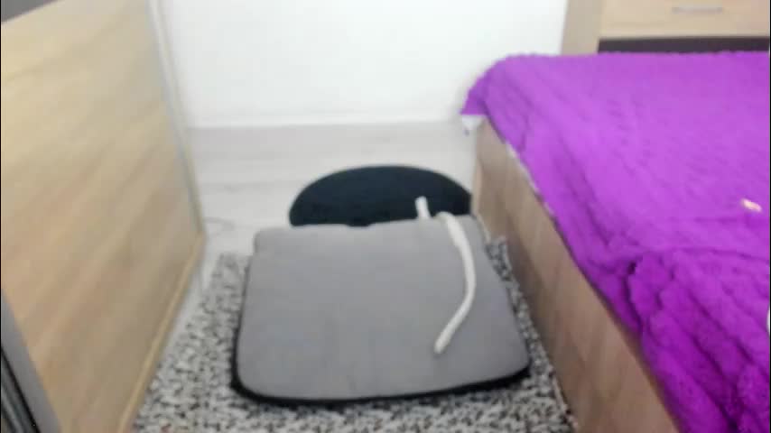 ellyslimdoll Live Sex December 13, 2025