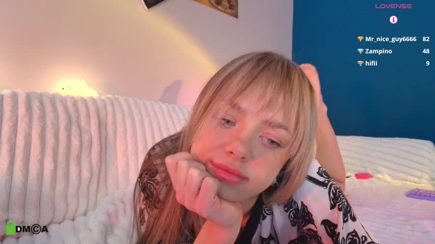 Kylie_Desire Live Sex December 13, 2025
