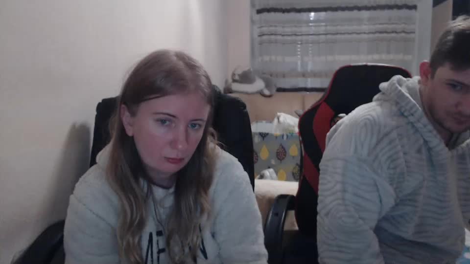 jenisandpeter Live Sex December 17, 2025