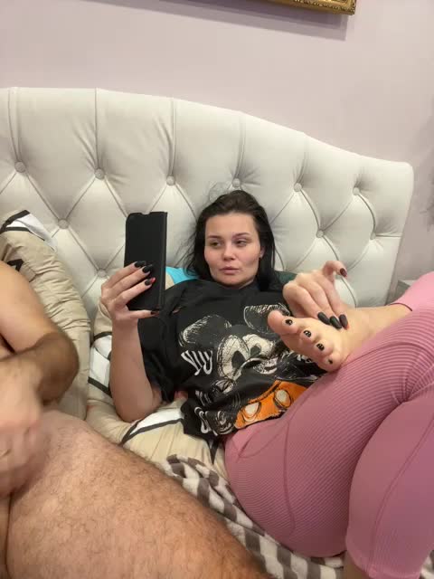 _Milashka_ Live Sex December 17, 2025