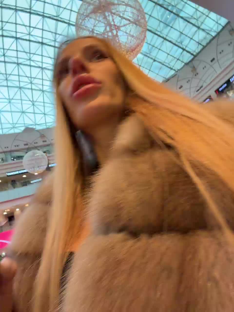 ALVUWKA Live Sex December 17, 2025