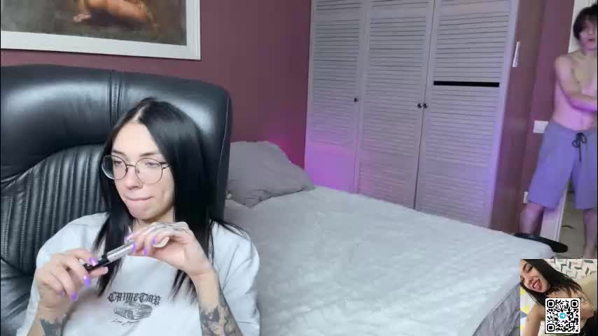 a_s_m_ Live Sex December 17, 2025