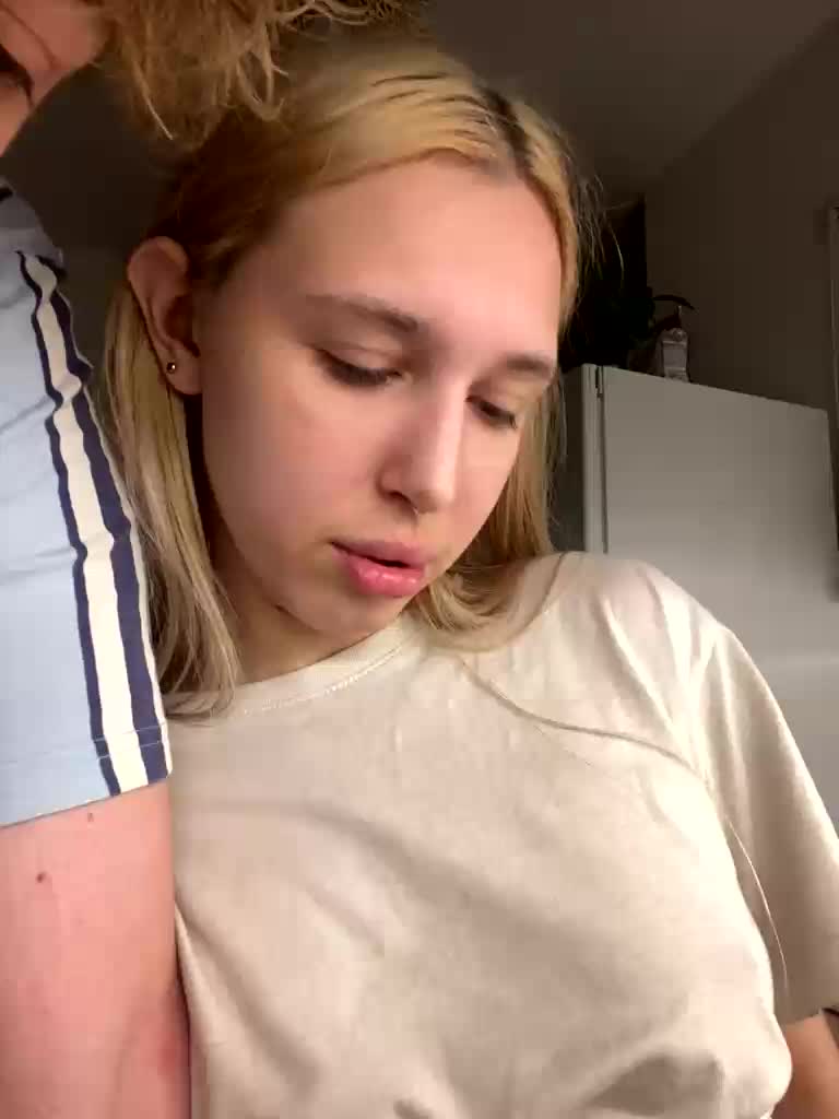 lina_wap Live Sex December 17, 2025