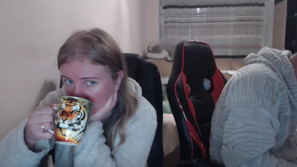 jenisandpeter Live Sex December 17, 2025
