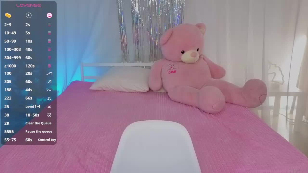 MiaMoonn Live Sex December 17, 2025