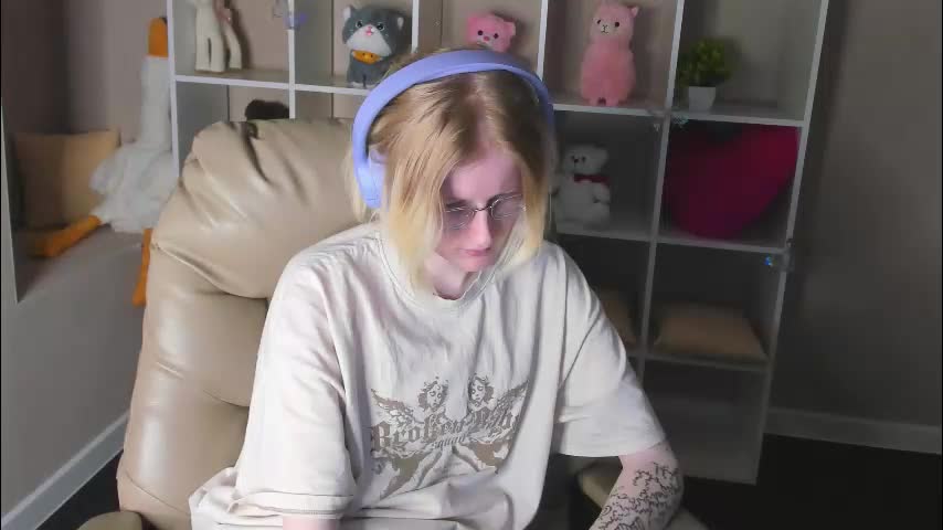 elizabeth_harpper Live Sex December 17, 2025