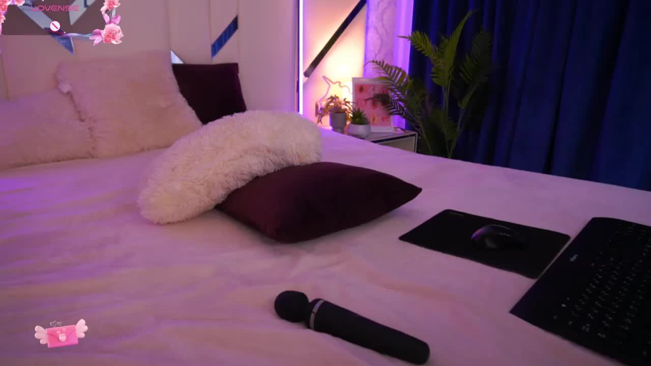 MollyWild Live Sex December 17, 2025