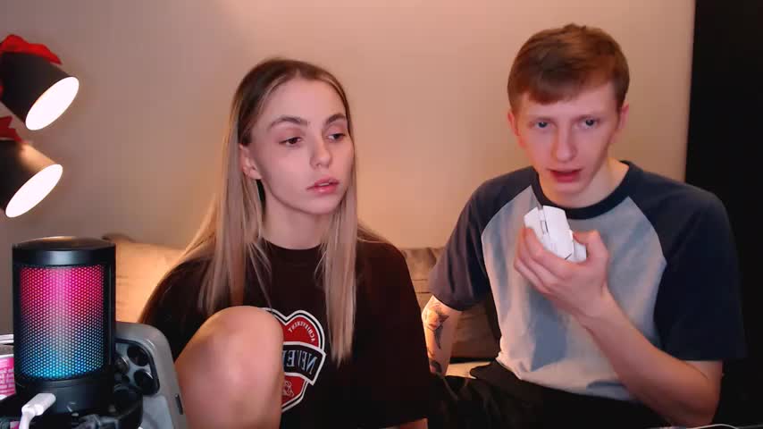 juliaanddima Live Sex December 17, 2025
